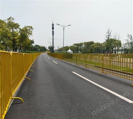 音乐节马拉松黄色大型铁马3*1.5米围栏隔离栏临时护栏墙外围