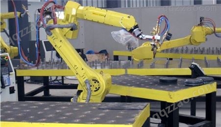 安川焊接机器人设备